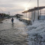 Waspada Gelombang Tinggi 4 Meter