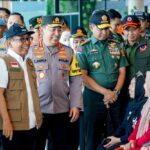 Tinjau Pelabuhan Merak Menko