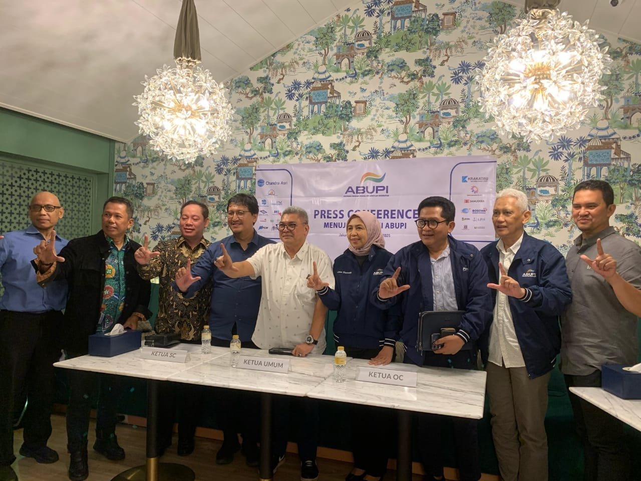 Jajaran pengurus ABUPI saat konferensi pers Munas II ABUPI di Corner 28 Jakarta, Selasa (18/2/2025) | Foto: BN